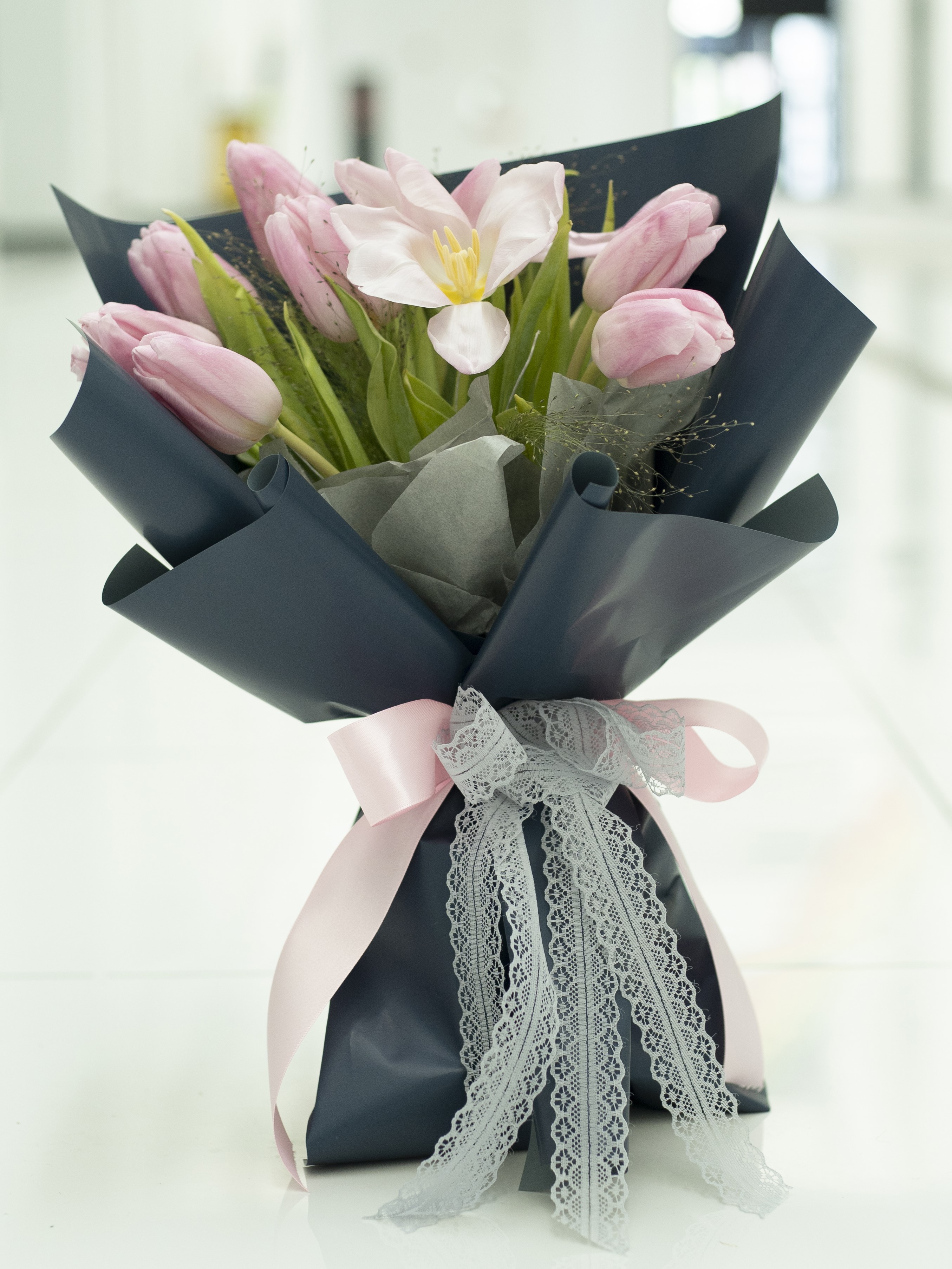 The Lady - Freeland Floral thumbnail 2