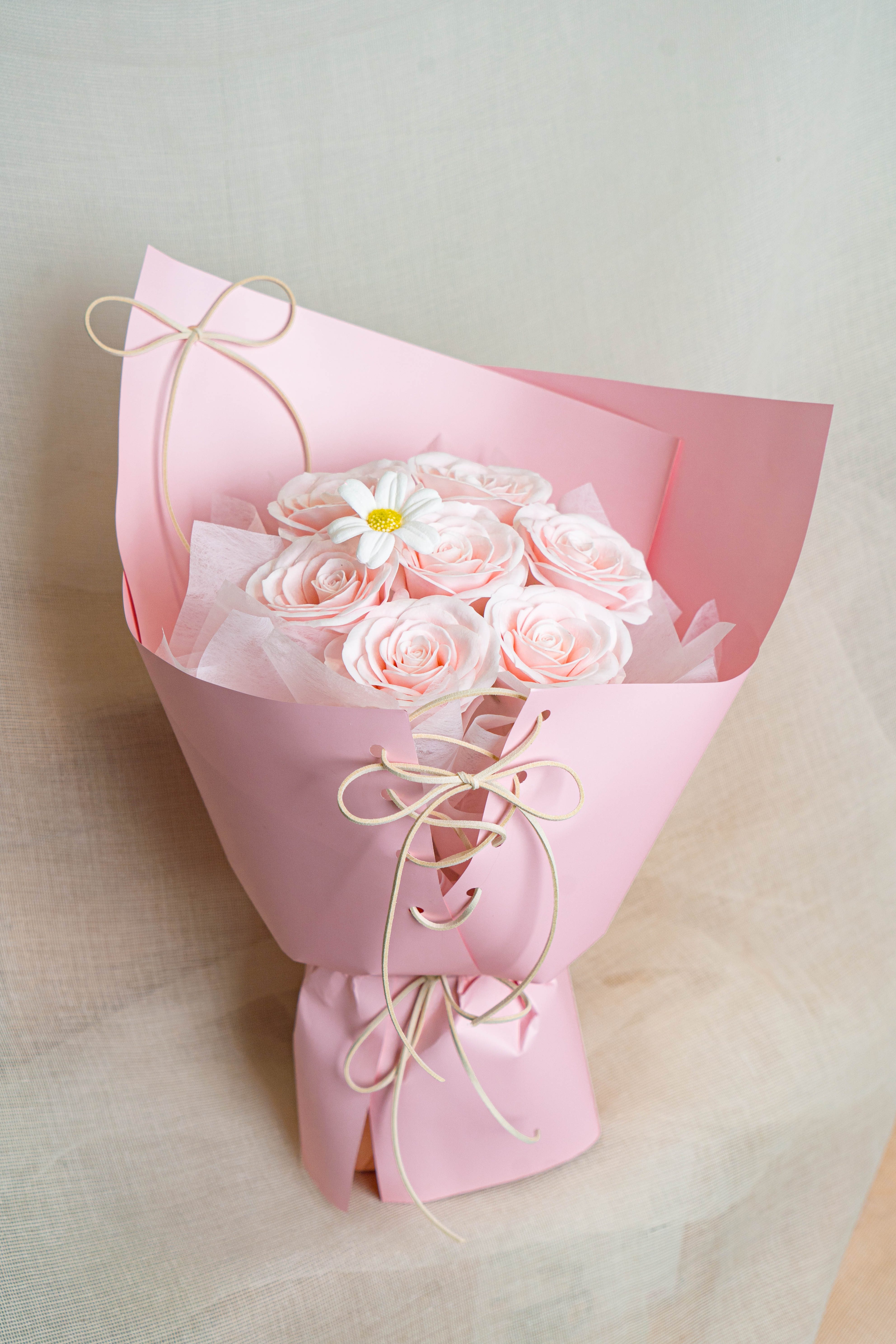 Lover's Knot - Freeland Floral thumbnail 2