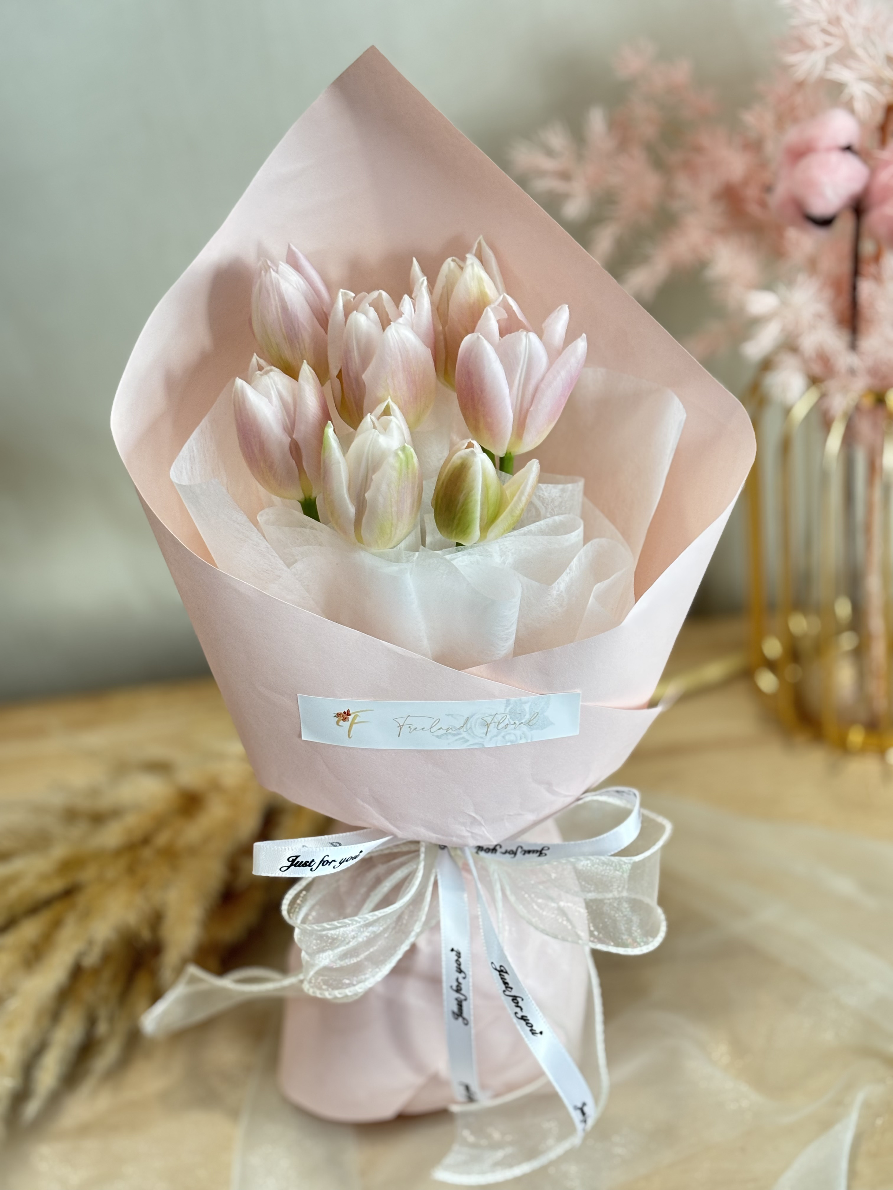 Lass - Freeland Floral thumbnail 1