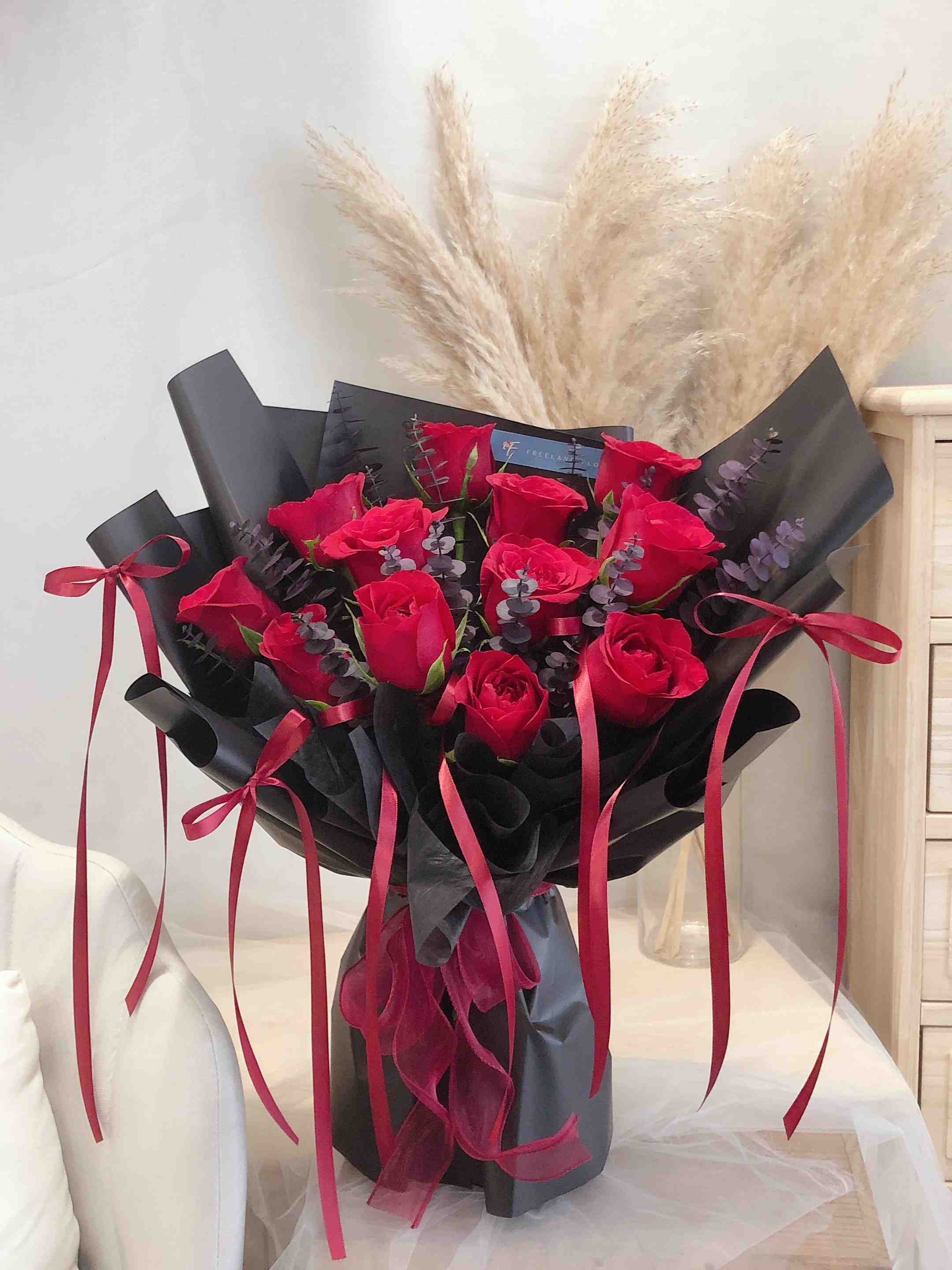 Secret - Freeland Floral thumbnail 1