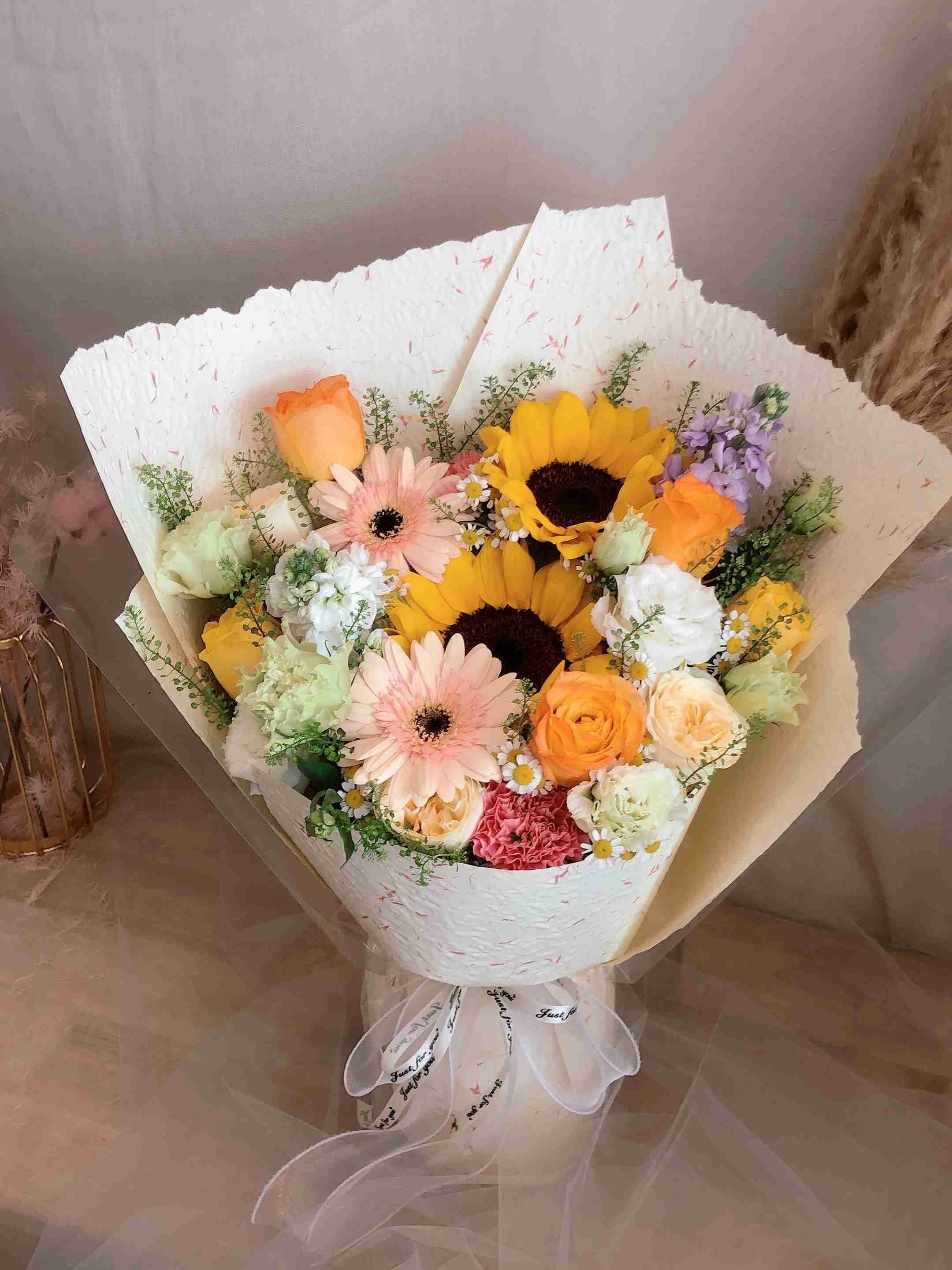 Claude | Oil Painting Style Bouquet