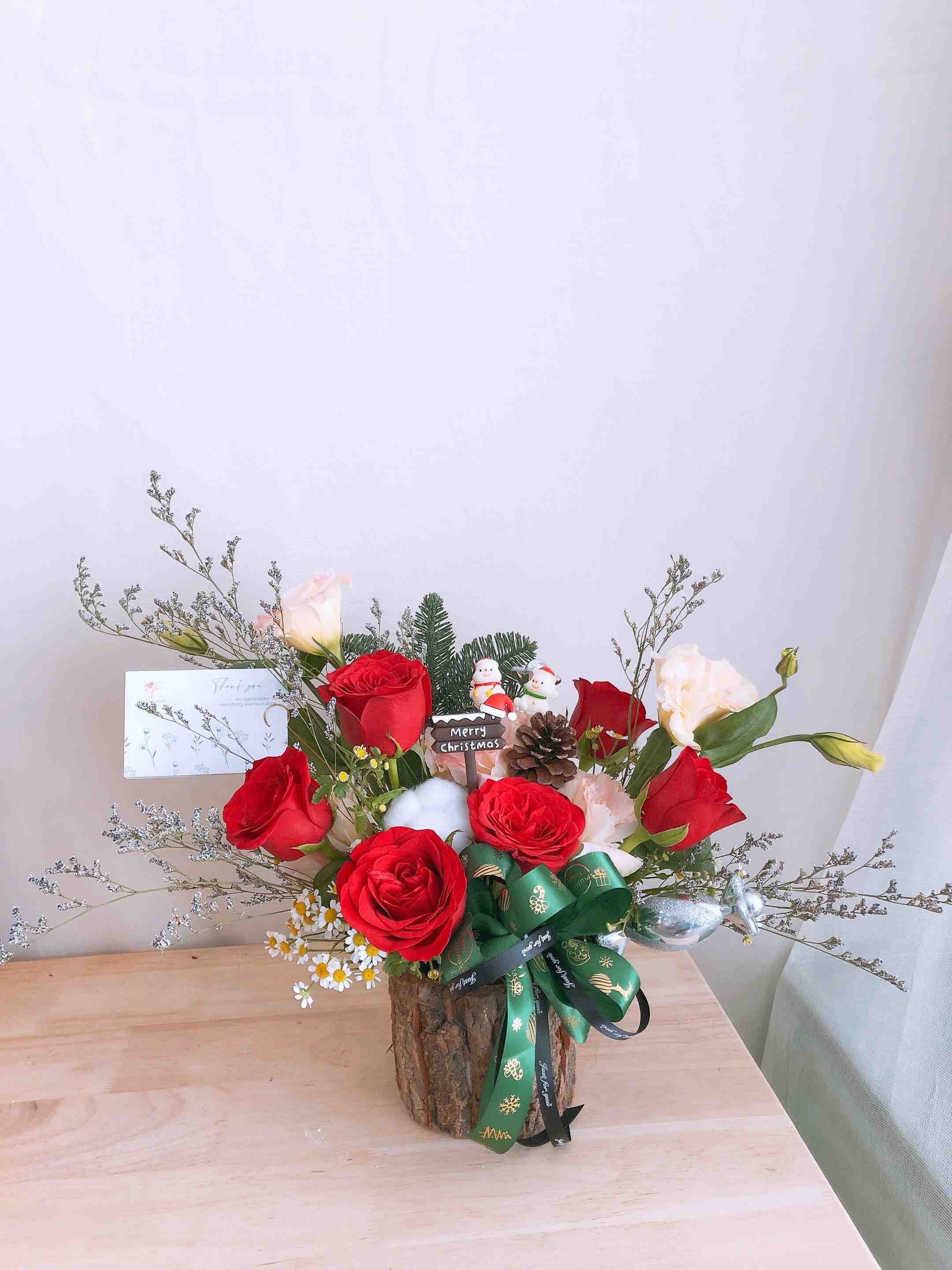 Merry Wishes - Freeland Floral thumbnail 1