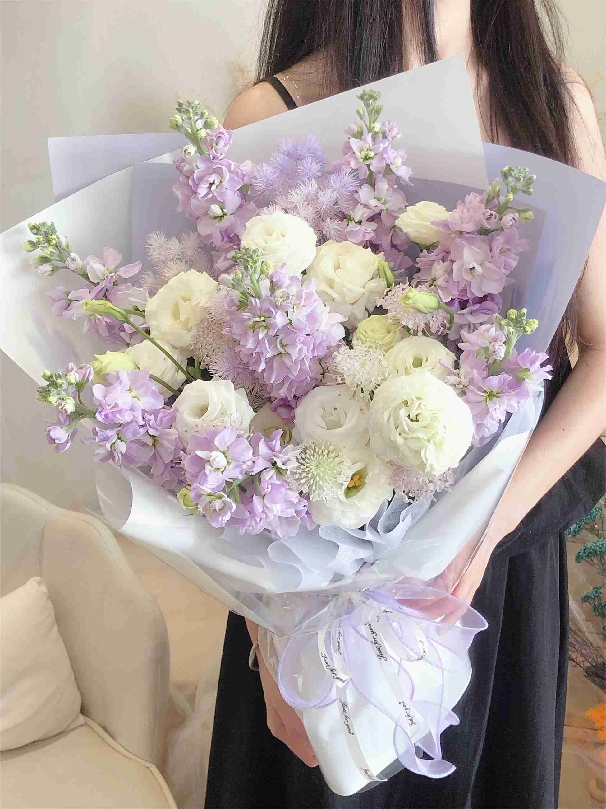 Violet - Freeland Floral thumbnail 2